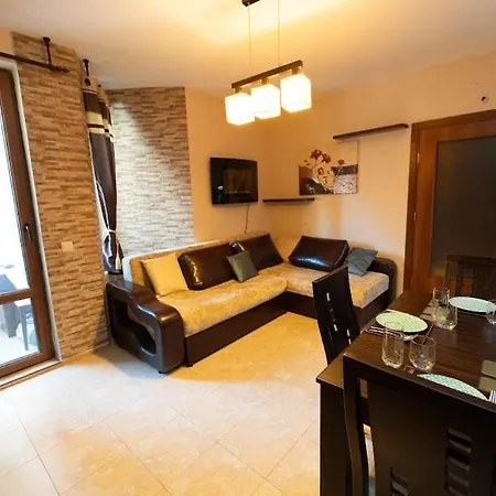 Apartamento за гости уют